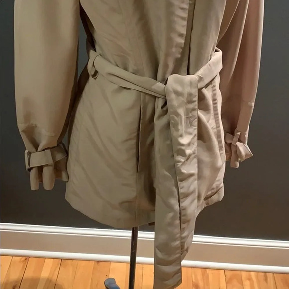 Waverly Grey camel belted/ snap accent jacket, 6 - Picture 3 of 11